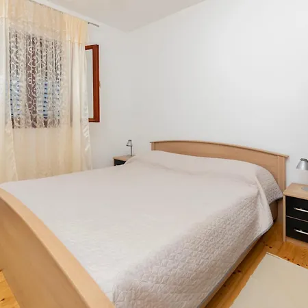 House Ivan בית נופש