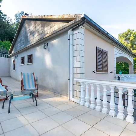 House Ivan Holiday home